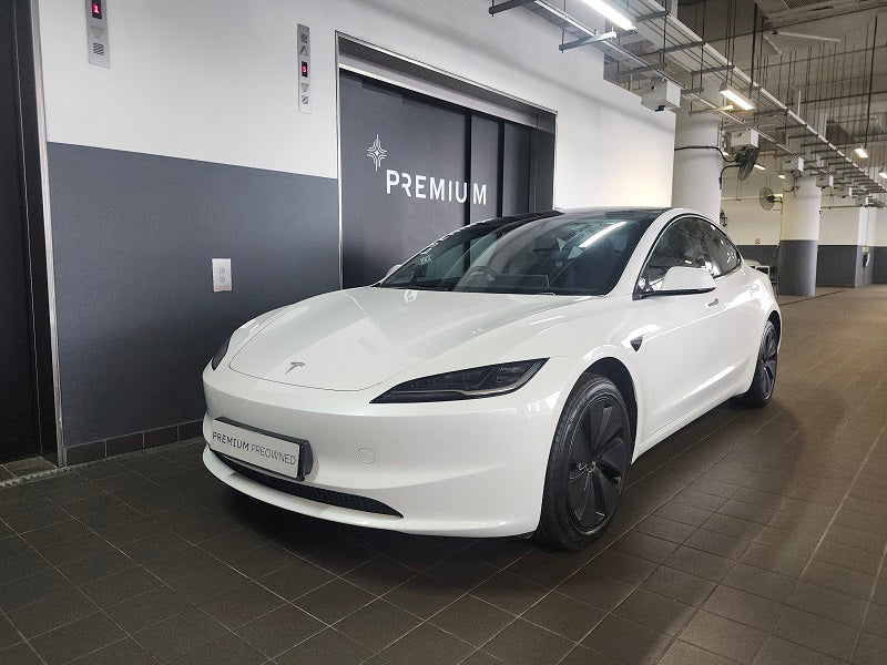 Tesla Model 3 RWD