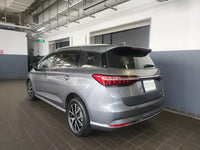 BYD M6 7-Seater