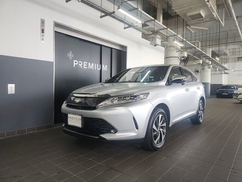 Toyota Harrier M