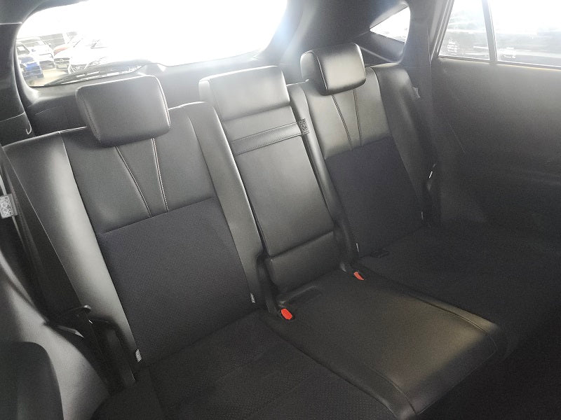 Toyota Harrier M