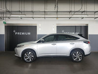Toyota Harrier M