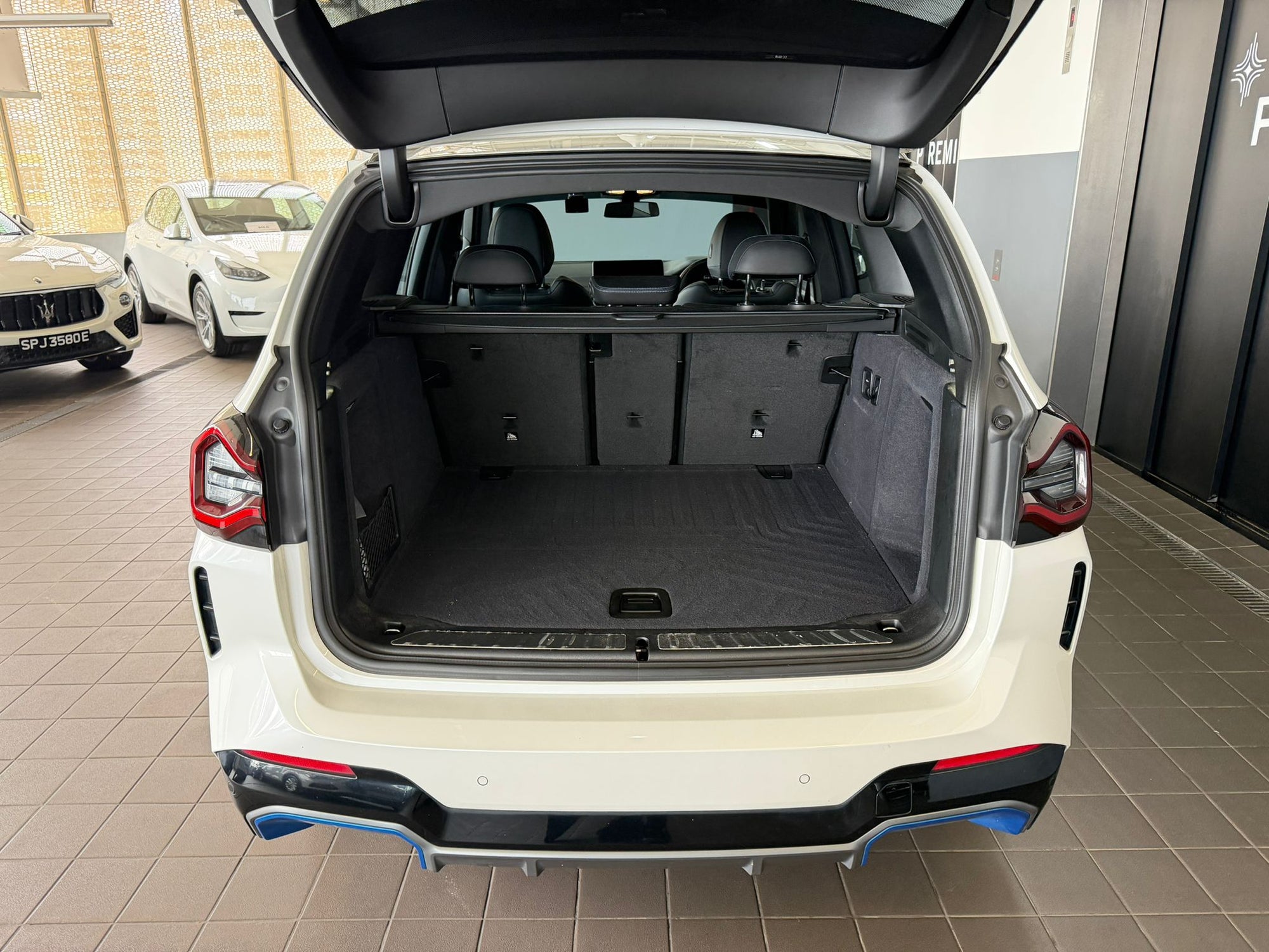 BMW iX3