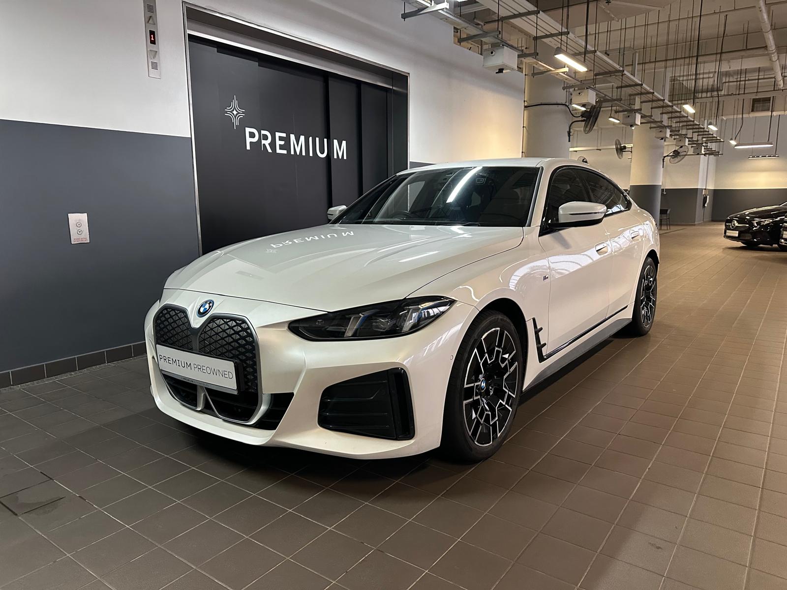 BMW i4 EDrive35