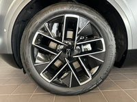 AVATR 11 RWD (STD RANGE)