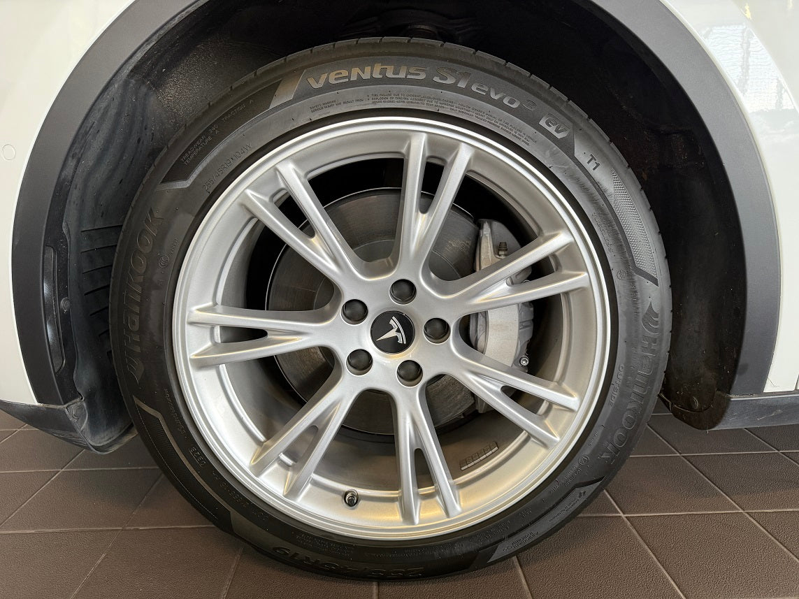 Tesla Model Y RWD