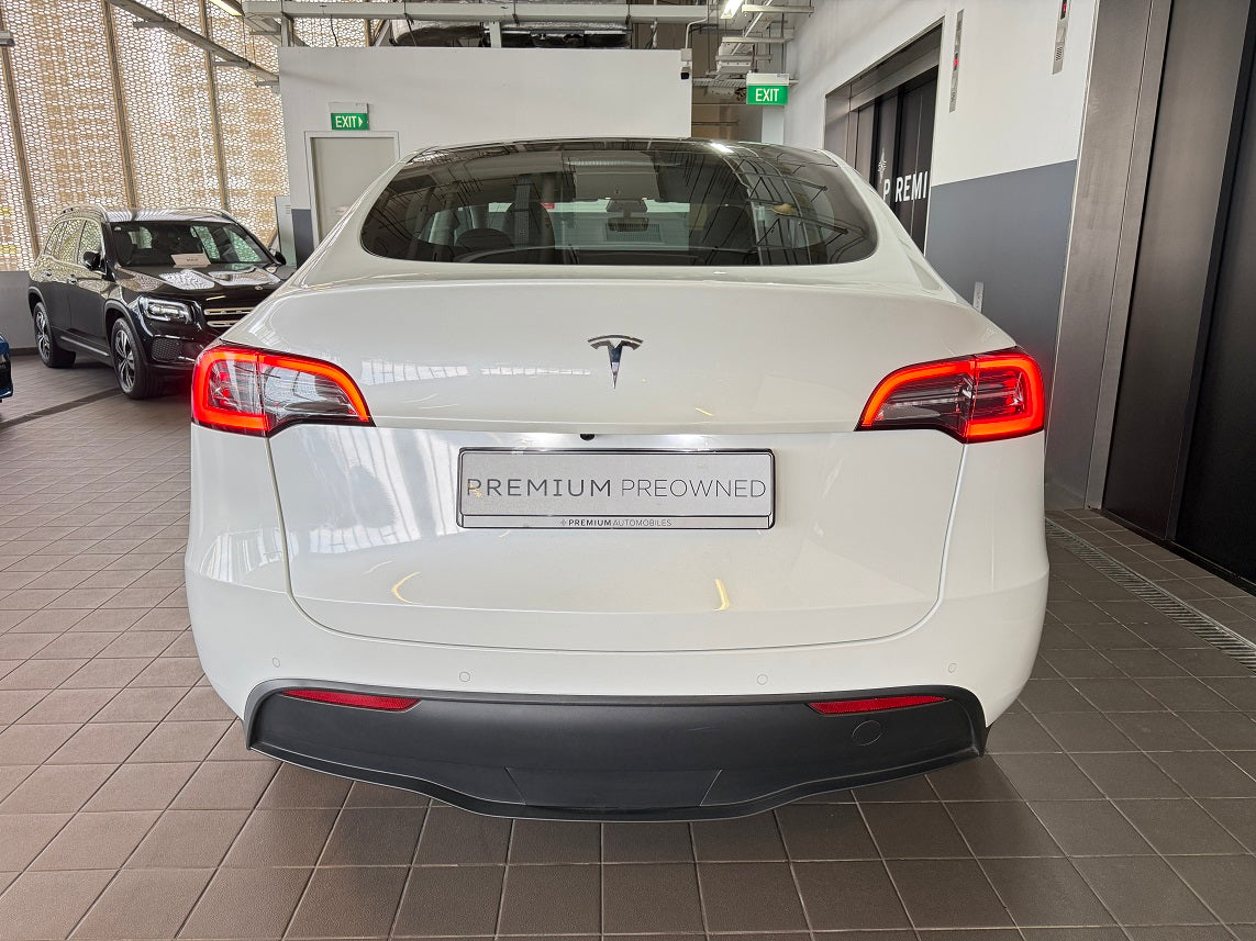 Tesla Model Y RWD