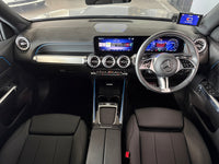 Mercedes Benz EQB250+