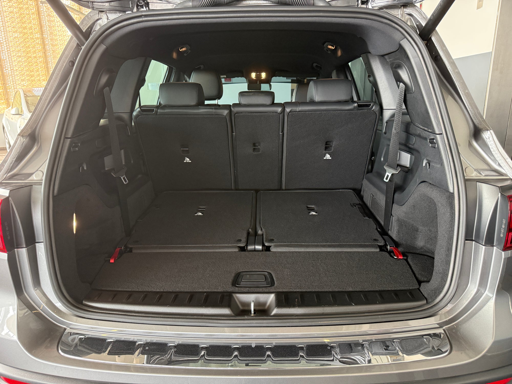 Mercedes Benz EQB250+