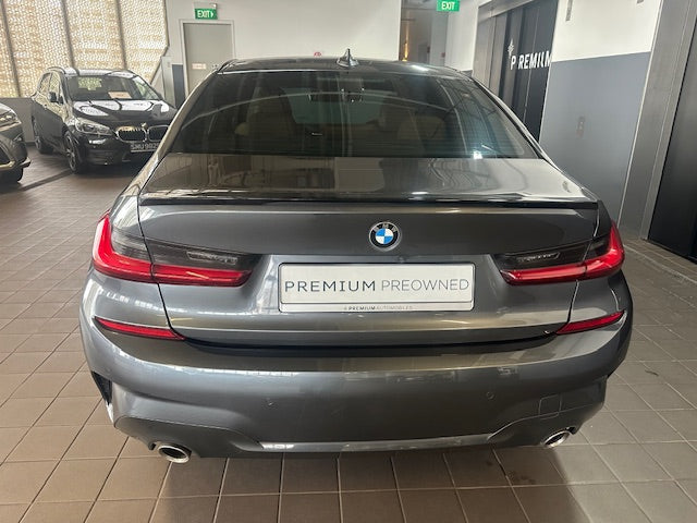 BMW 320i