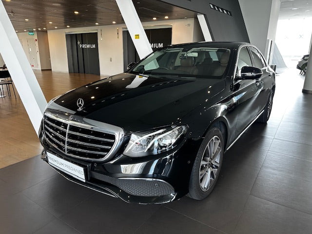 Mercedes Benz E200 Sedan Exclusive