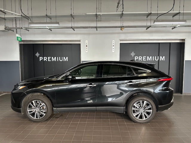 Toyota Harrier 2.5 Hybrid Premium