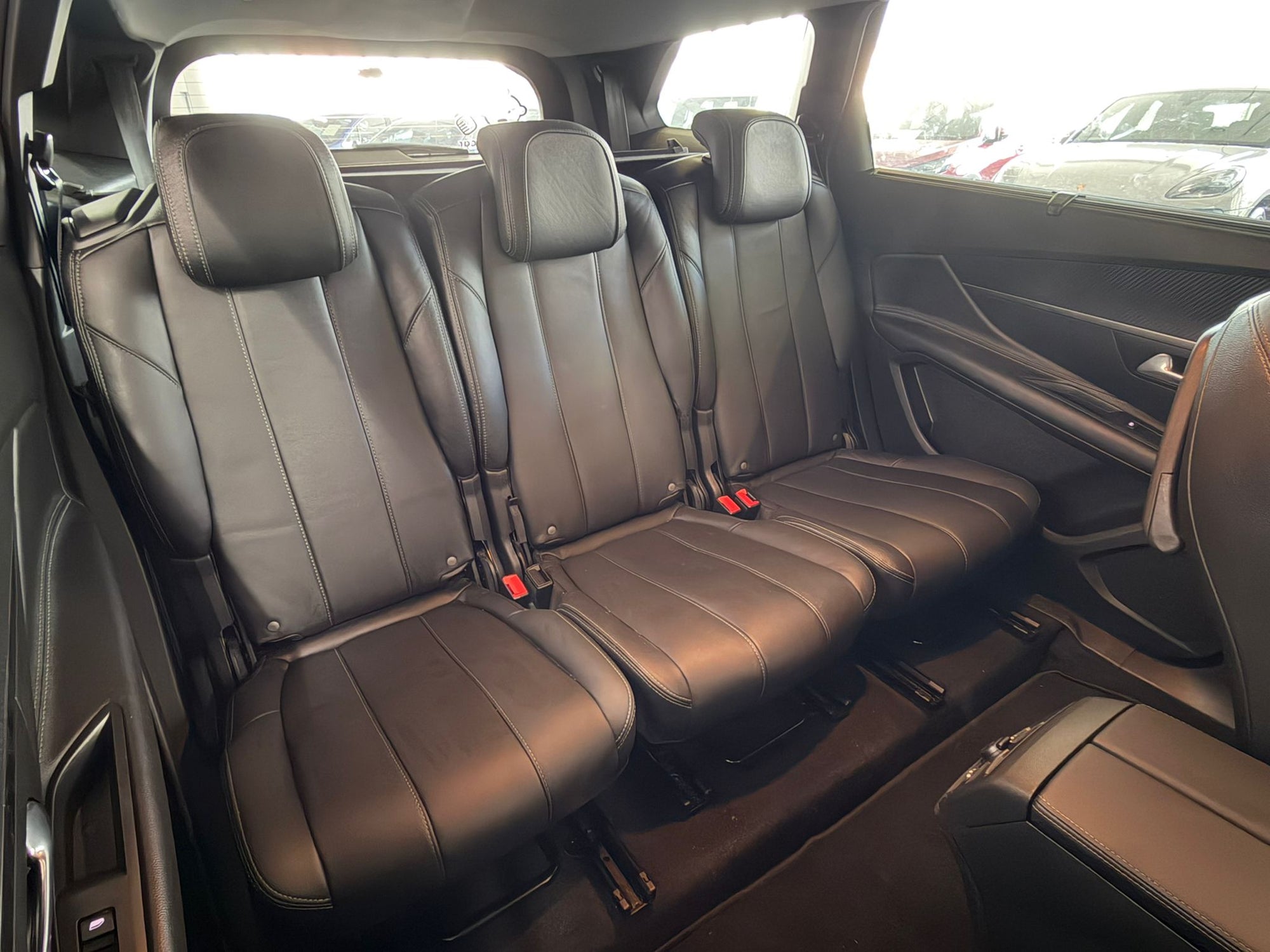 Peugeot 5008 1.2 EAT8 Active Premium