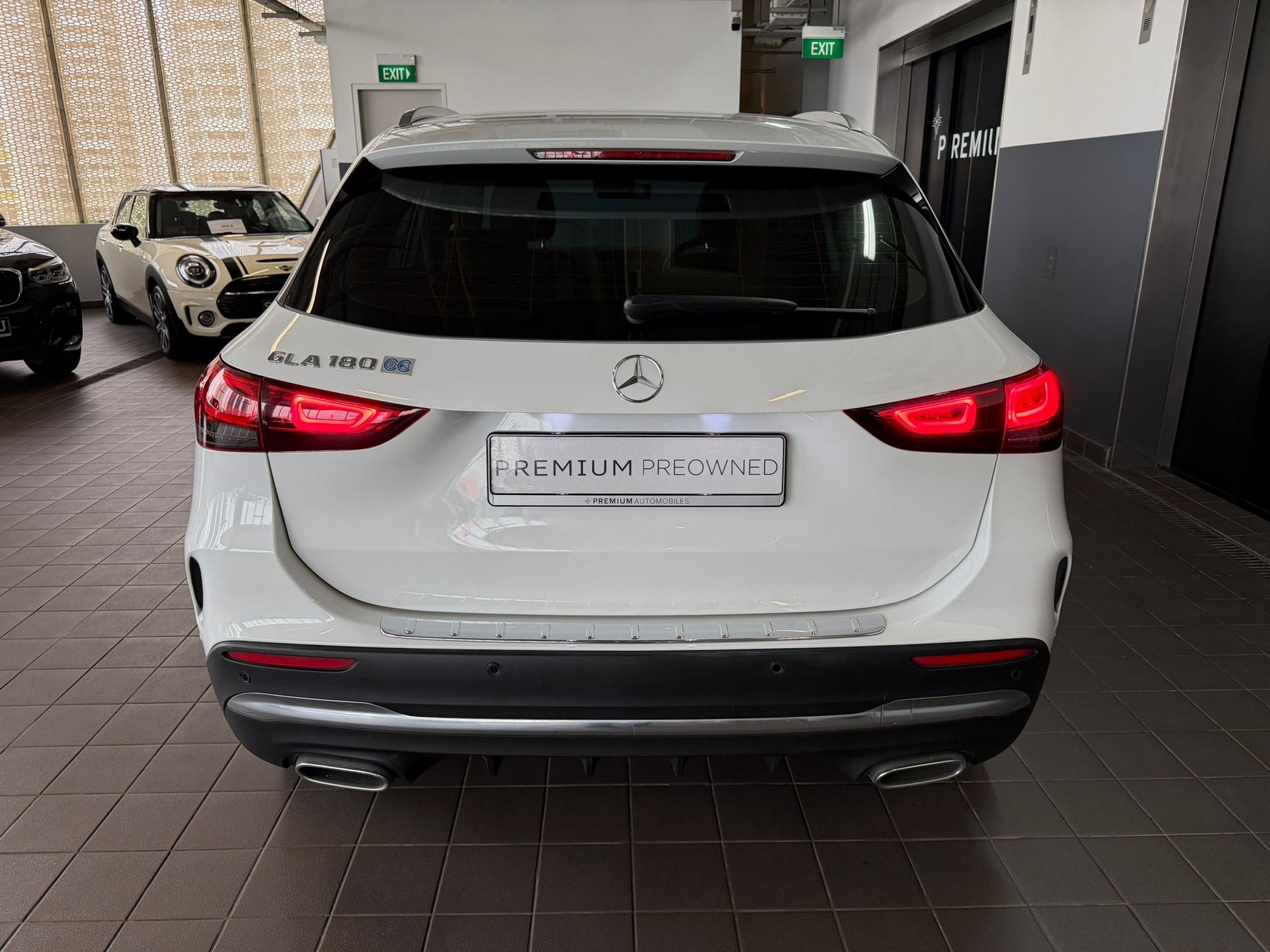 Mercedes Benz GLA180 AMG Line