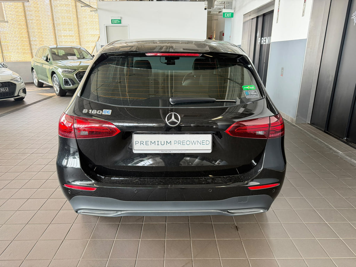 Mercedes Benz B180