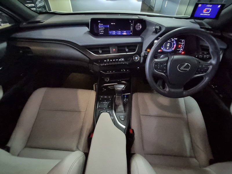 Toyota Lexus UX200 5DR SUV (A)