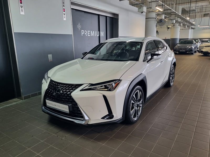 Toyota Lexus UX200 5DR SUV (A)