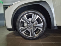 Toyota Lexus UX200 5DR SUV (A)
