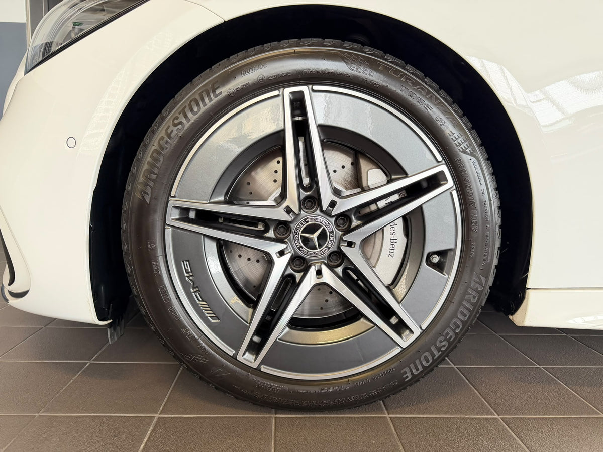 Mercedes Benz C180 AMG