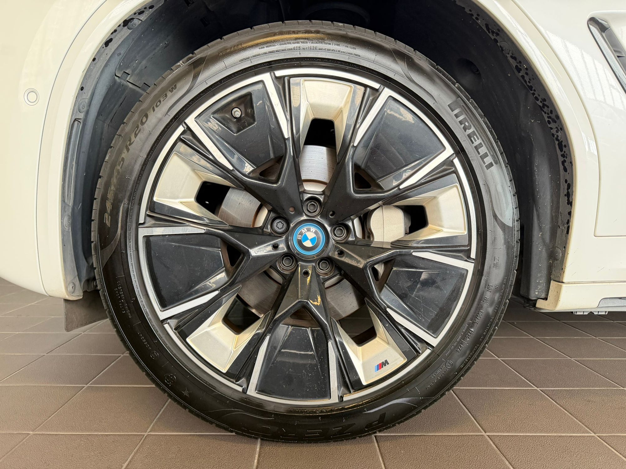 BMW iX3