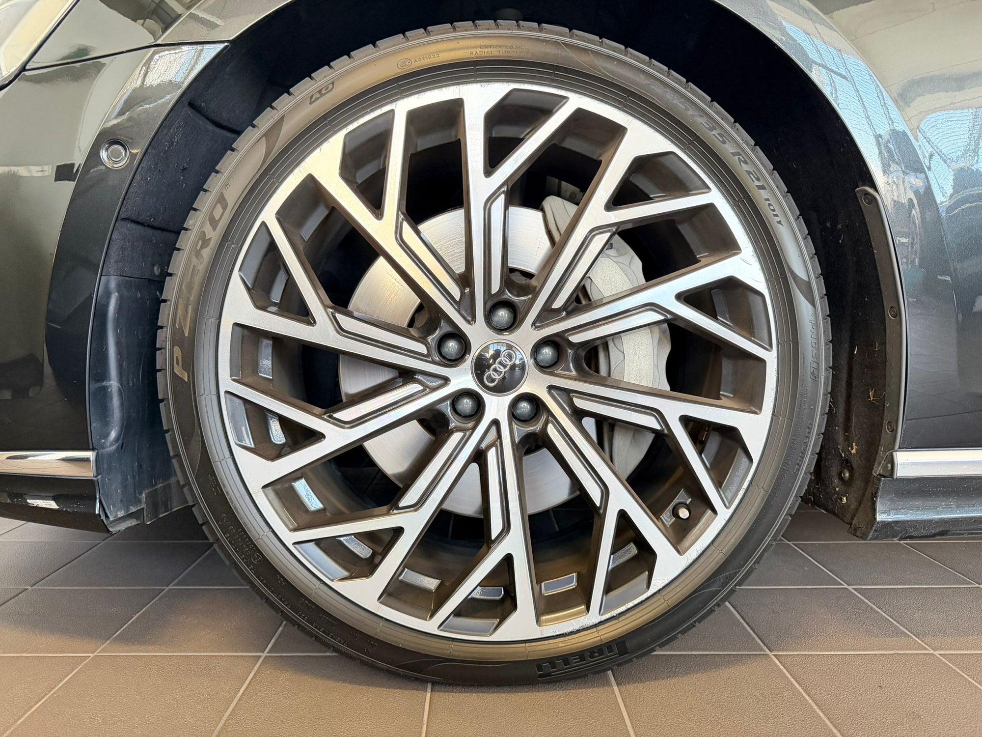 Audi A8L 3.0 TFSI Quattro Tip