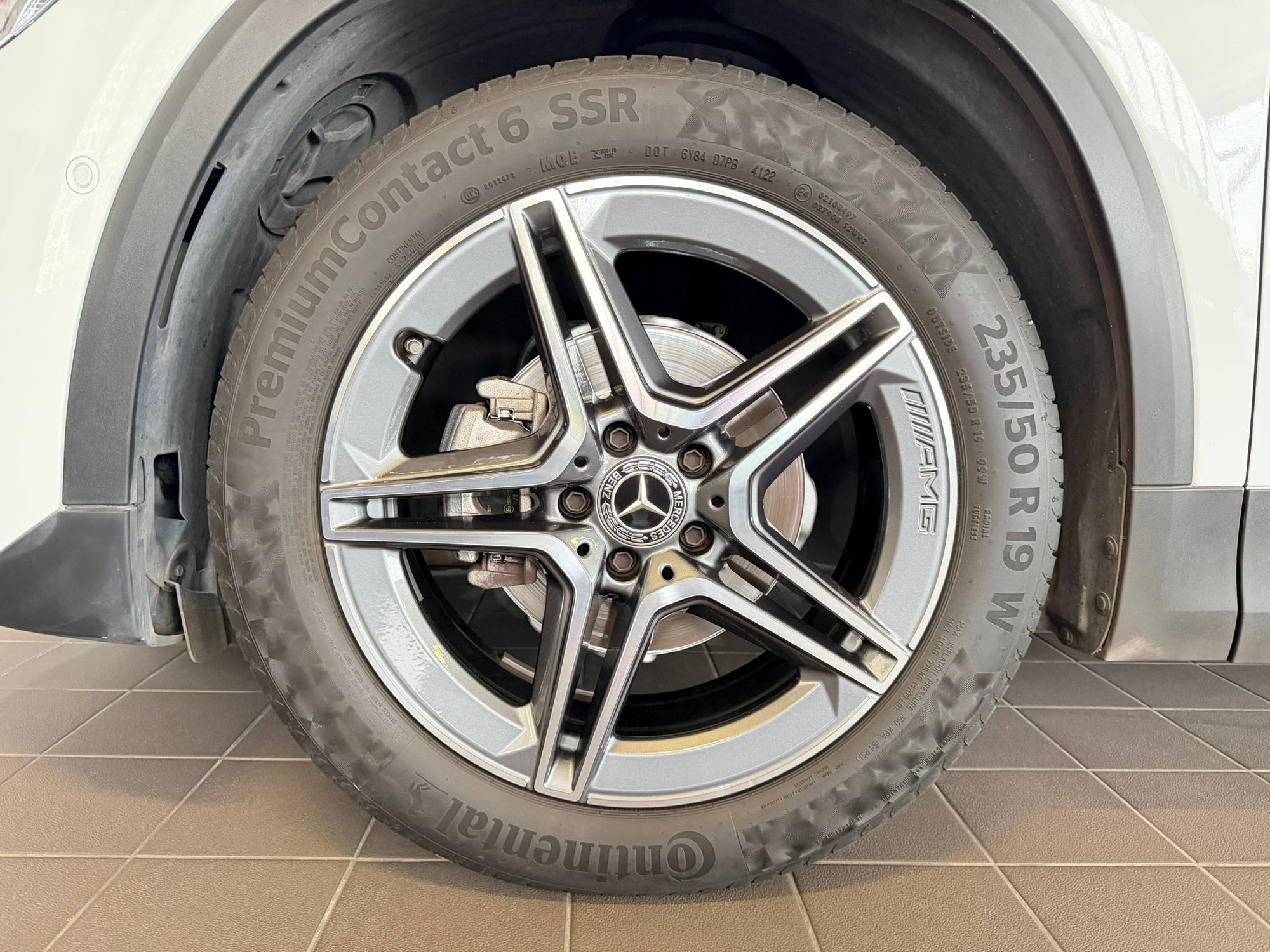 Mercedes Benz GLA180 AMG Line